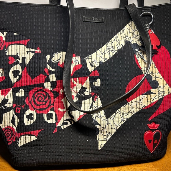 Disney Vera Bradley Alice in Wonderland Painting the Roses Red Tote Bag Purse - Picture 6 of 8